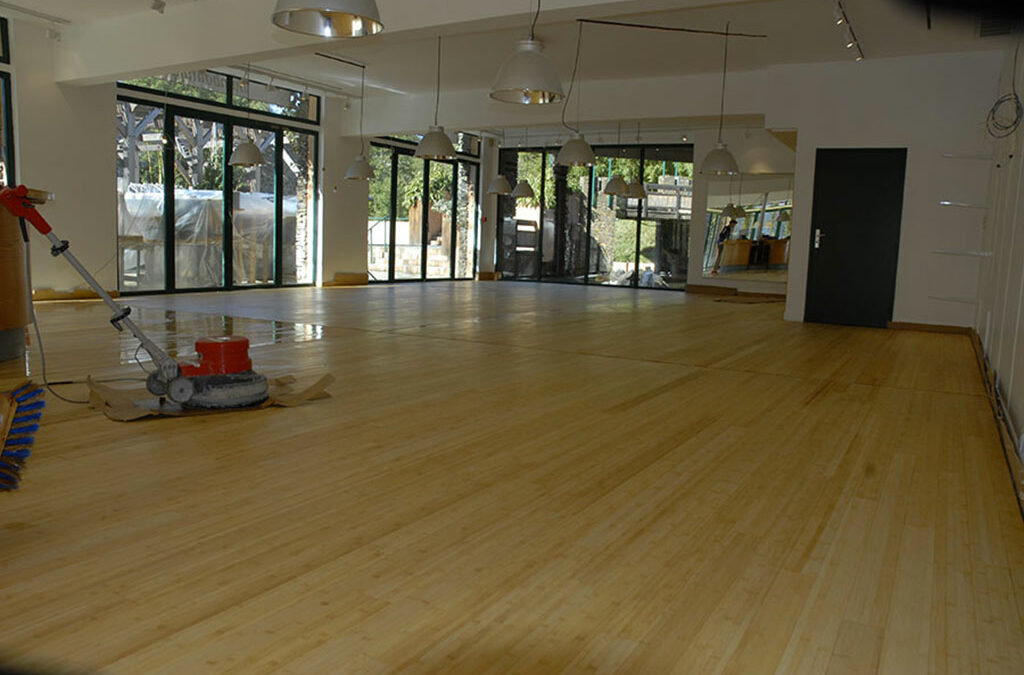 UN NOUVEAU PARQUET POUR LA BAMBOUSERAIE DE PRAFRANCE